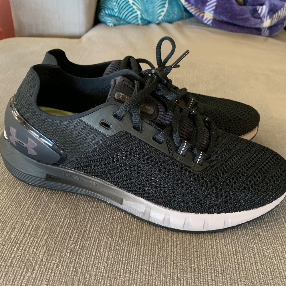 Brand New Under Armour HOVR Sonic Women's Black 8.5